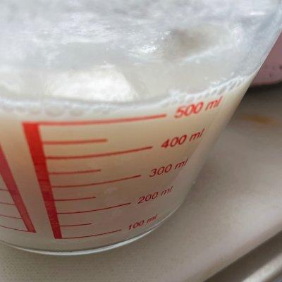 黑馒头是什么面做的，黑色馒头是啥面（三分钟做好黑面馒头）