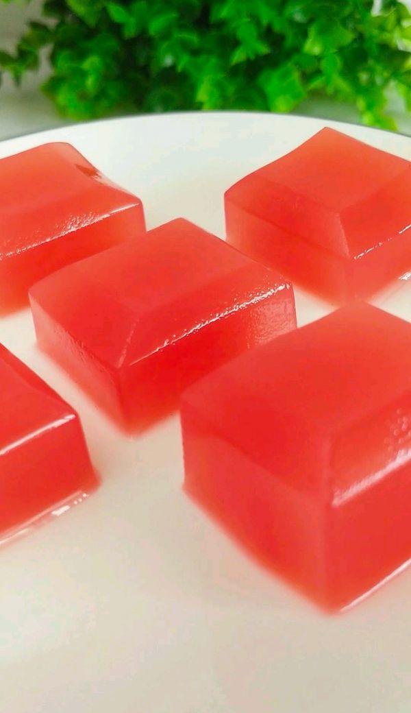 如何制作西瓜果冻，如何制作西瓜果冻视频（一上桌就被哄抢一空）