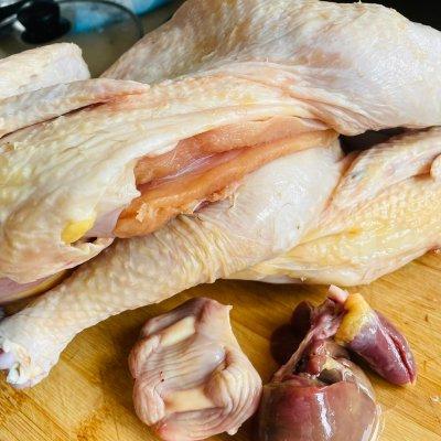 公鸡怎么做好吃，公鸡和母鸡哪个营养价值更高（家乡小公鸡红烧真的美味到爆）