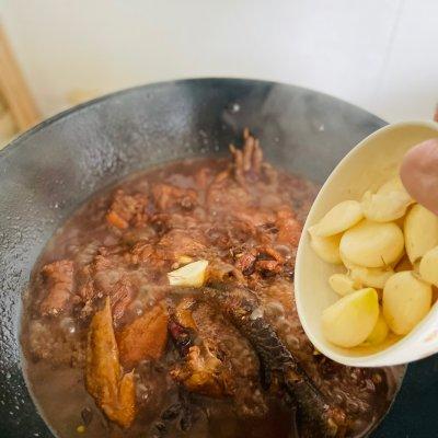 公鸡怎么做好吃，公鸡和母鸡哪个营养价值更高（家乡小公鸡红烧真的美味到爆）