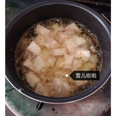 芋头蒸排骨的做法，芋头蒸排骨的家常做法（学会这道美味的芋头蒸排骨）