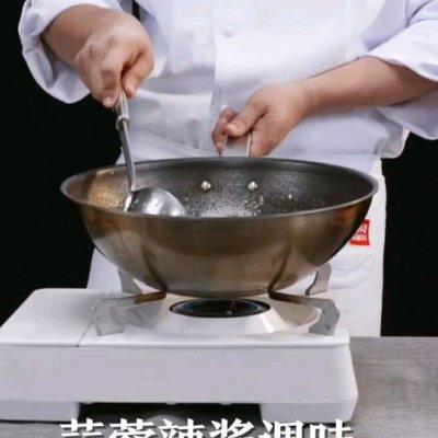 蒜蓉龙虾怎么做好吃，蒜蓉小龙虾怎么炒（蒜蓉小龙虾这么做）