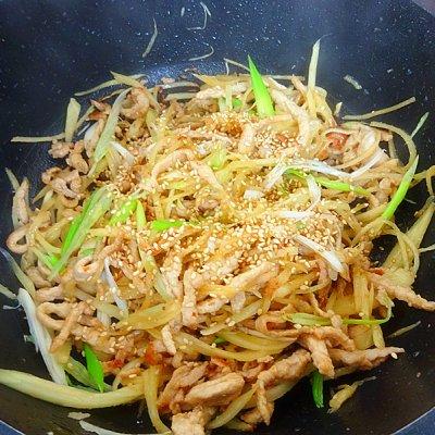 嫩姜炒肉的做法，小炒肉的做法（有一种乡愁叫#我的养生日常-远离秋燥#）