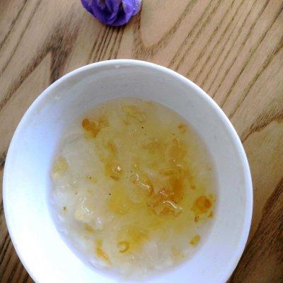 牛奶桃胶银耳羹的做法，牛奶桃胶银耳羹的做法视频窍门（#我的养生日常-远离秋燥#桃胶银耳羹）