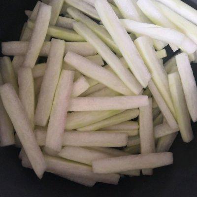 西瓜皮怎么做好吃，西瓜皮怎么做好吃又简单（原来#巨下饭的家常菜#清炒西瓜皮才是真正的米饭杀手）