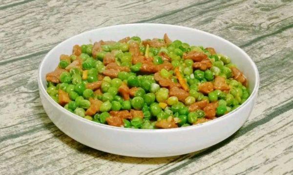 豌豆粒怎么做好吃，豌豆粒的各种吃法大全（#我的养生日常-远离秋燥#牛肉粒炒豌豆）