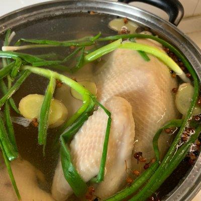 白切鸡的做法简单做法，白切鸡的做法简单做法窍门（白切鸡）