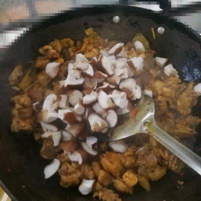 鸡肉焯水一般几分钟，炖鸡块用不用焯水（一碗家常菜大盘鸡全搞定）