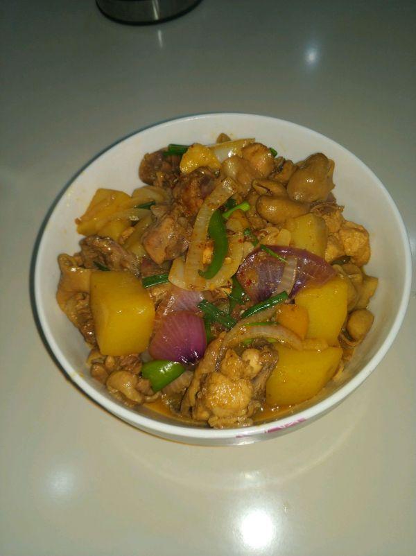 肥肠鸡的正宗做法，四川肥肠鸡正宗的做法（外婆做的肥肠鸡香味四溢）