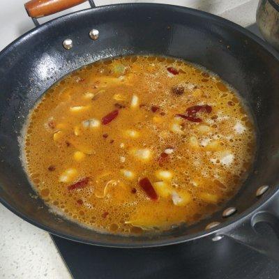 肥肠鸡的正宗做法，四川肥肠鸡正宗的做法（外婆做的肥肠鸡香味四溢）