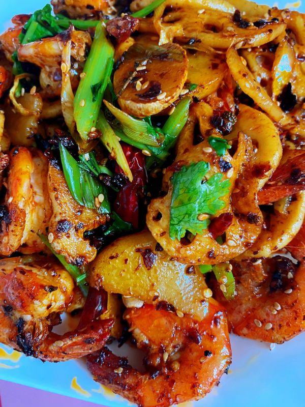 干锅大虾的做法，干锅虾的做法是什么（10万人都收藏的超美味干锅虾）