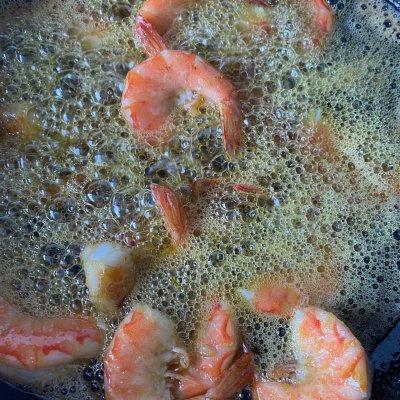 干锅大虾的做法，干锅虾的做法是什么（10万人都收藏的超美味干锅虾）