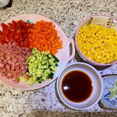 火腿肠炒玉米粒的做法，火腿肠炒玉米粒的做法窍门（我家做时蔬火腿玉米粒就用这个方法）