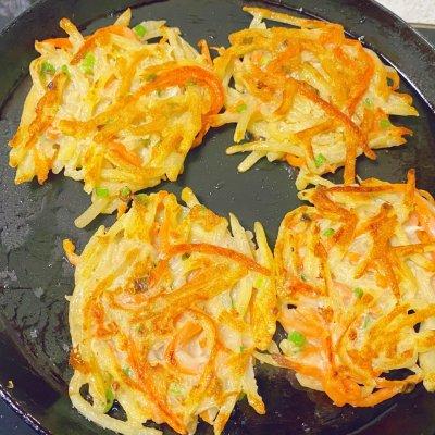 土豆丝的做法大全，土豆丝的做法大全图片（正宗焦香土豆丝饼做法）