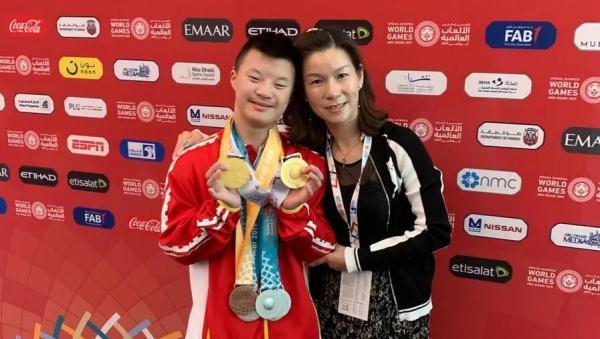 唐宝宝是什么意思，唐氏儿五大特征图（唐氏患儿获特奥体操金牌：妈妈）