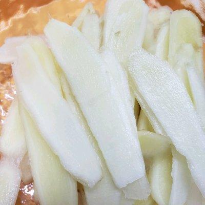 红糖醋生姜的正确做法，红糖白醋腌制生姜制作方法（#我的养生日常-远离秋燥#酸甜爽脆醋泡嫩姜）