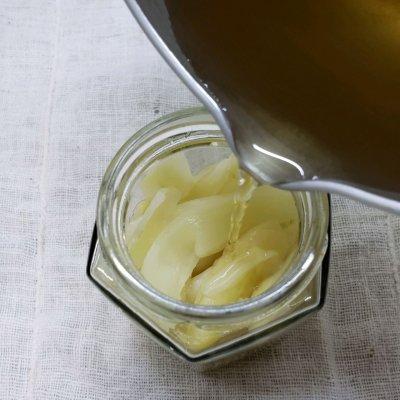 红糖醋生姜的正确做法，红糖白醋腌制生姜制作方法（#我的养生日常-远离秋燥#酸甜爽脆醋泡嫩姜）