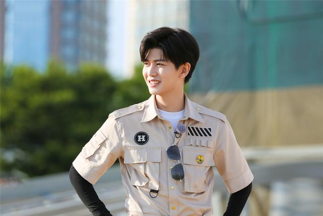 王嘉尔综艺有哪些，王嘉尔综艺有哪些最新（王嘉尔、任嘉伦等化身“追太阳的人”）