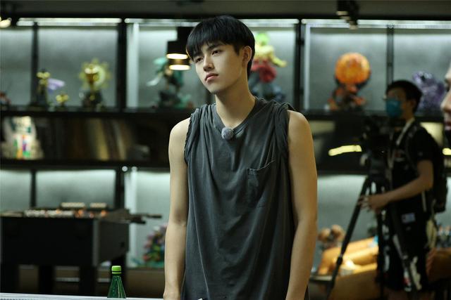 王嘉尔综艺有哪些，王嘉尔综艺有哪些最新（王嘉尔、任嘉伦等化身“追太阳的人”）