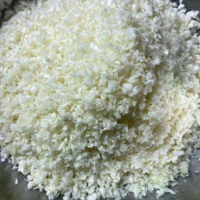 如何制作猪肉白菜蒸饺，如何制作猪肉白菜蒸饺视频（学会这样做白菜猪肉蒸饺秒变大厨）