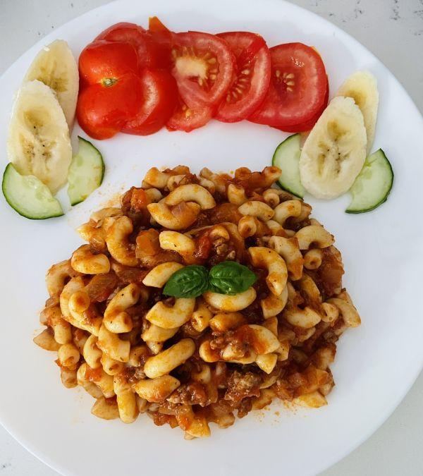 肉酱意大利面的做法，意大利面条怎么做（吃一次就念念不忘的意大利肉酱面）