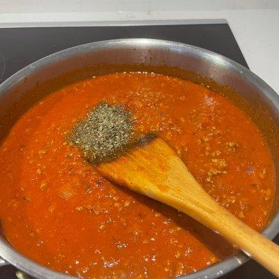 肉酱意大利面的做法，意大利面条怎么做（吃一次就念念不忘的意大利肉酱面）
