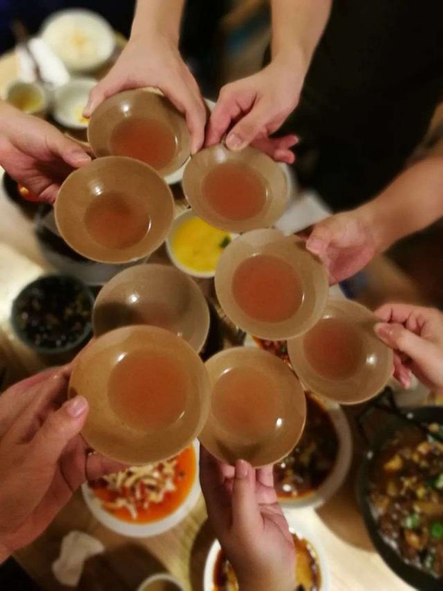 什么是餐酒，什么是餐酒馆（“餐+酒”做成连锁生意）