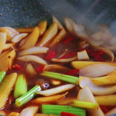 如何腌制烤鱼，烤鱼制作方法（旺强下午做了家常版烤鱼）