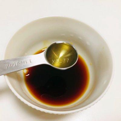 番茄洋葱酱拌面的家常做法，西红柿洋葱拌面的做法大全（#一周减脂不重样#消暑番茄火腿凉拌面）