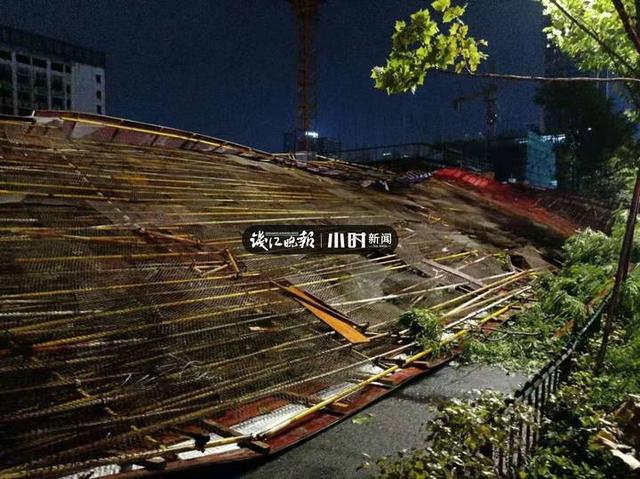 杭州凤起路属于哪个区，浙江杭州凤起路属于哪个区（杭州钱潮路凤起东路工棚部分倒塌）