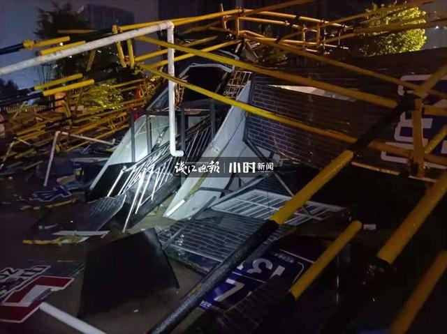 杭州凤起路属于哪个区，浙江杭州凤起路属于哪个区（杭州钱潮路凤起东路工棚部分倒塌）