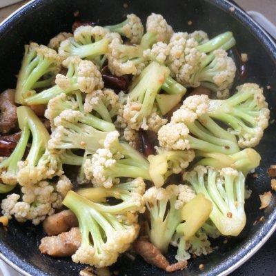 干锅花菜的做法家常，干锅菜的做法以及配料（简单易做干锅花菜）