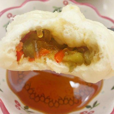 茄子素馅怎么调好吃窍门，茄子素馅饺子的做法（鲜味无敌的茄子馅包子）