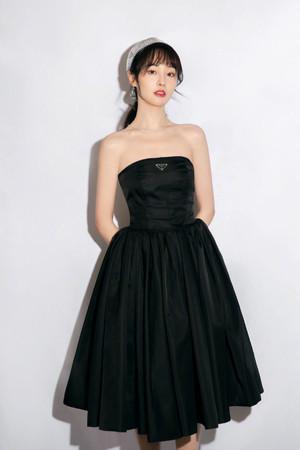 郑爽几岁今年多大年龄，郑爽几岁了（她被误伤超委屈）