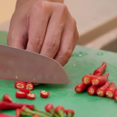 老醋海蜇头的做法，海蜇太咸怎样快速变淡（#周六做好菜 山胡椒老醋海蜇）