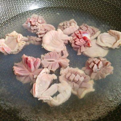 芹菜炒鸡胗，芹菜炒牛肉的做法（#巨下饭的家常菜#香辣鸡胗炒小芹菜\u0026巨下饭系列）