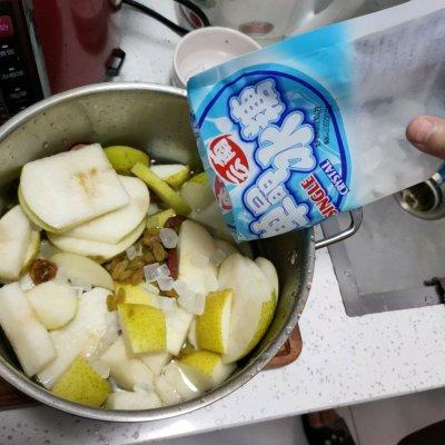 怎么做润肺的雪梨水，雪梨怎样做润肺（每次做这道润肺止咳的冰糖雪梨）