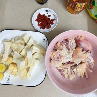 榴莲壳炖鸡的功效与作用，榴莲壳煲鸡汤的做法功效（#“佳”节好滋味#清热降火的榴莲瓤鸡汤）