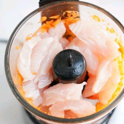 纯手工做的鱼肉饼，怎样做鱼肉饼（把全家人征服的芝士拉丝鱼肉饼）