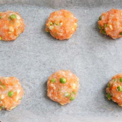 纯手工做的鱼肉饼，怎样做鱼肉饼（把全家人征服的芝士拉丝鱼肉饼）