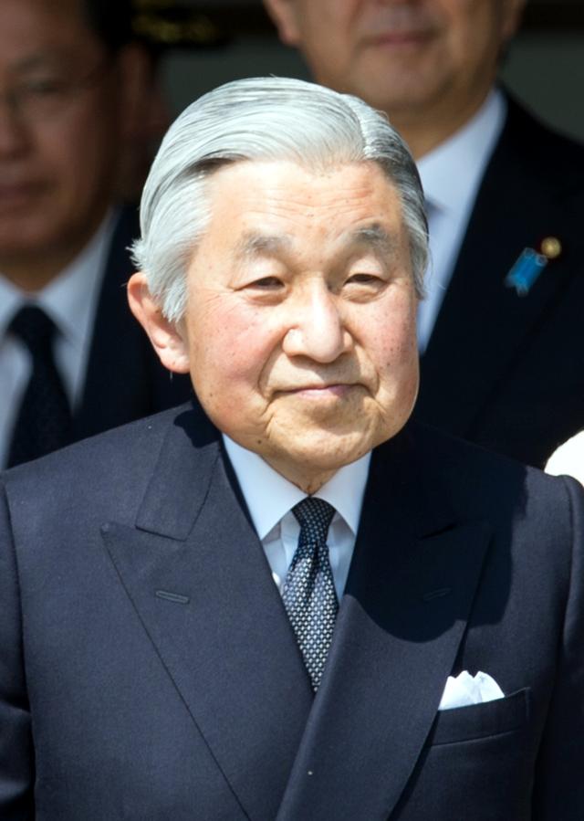 日本的天皇的现在是谁啊几岁了啊,日本现任天皇有几个孩子(日本上皇