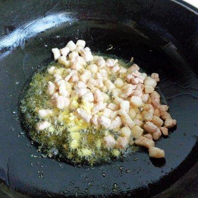 毛豆炒肉怎么做，毛豆怎样做才好吃（简单易做的毛豆炒肉丁）