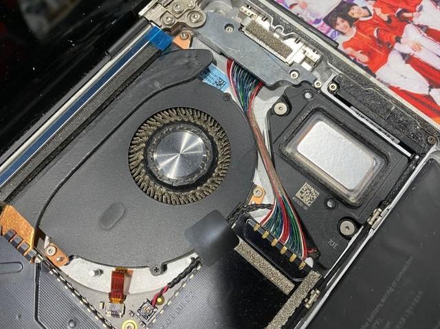 电脑屏幕坏了能维修吗，电脑显示器内屏坏了能修吗（用最少的钱修最惨的电脑）