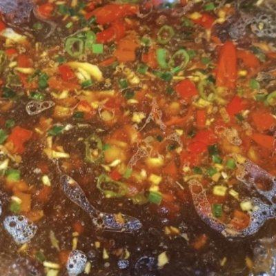 蒜蓉粉丝扇贝做法步骤，扇贝粉丝的做法 蒜蓉（方便简单家常菜蒜蓉粉丝蒸扇贝）