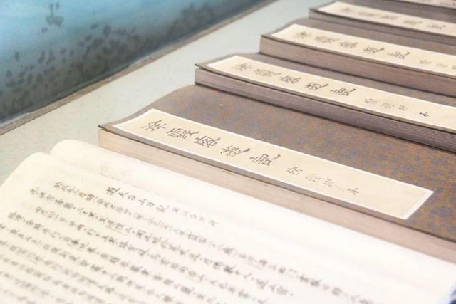 徐霞客是哪个朝代的，徐霞客是哪个朝代的地理学家?( )（《徐霞客游记》登上央视）