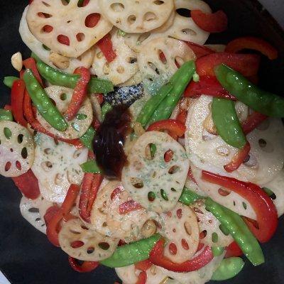 炒藕怎么炒，凉拌藕片怎么做（轻松来一碗清炒莲藕）