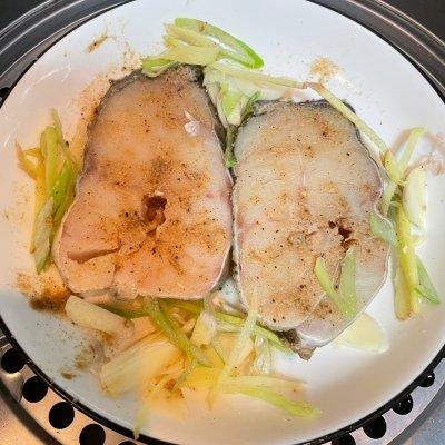 怎么做蒸鳕鱼好吃，比饭店做的好吃百倍