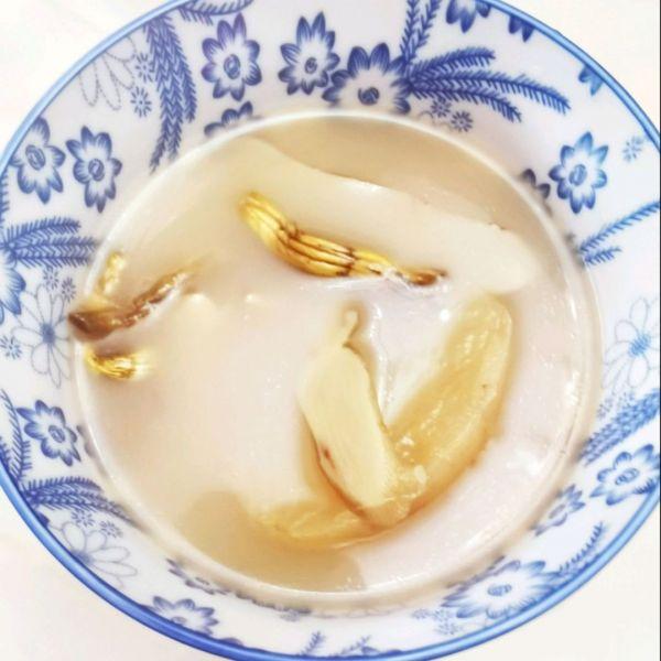 苹果汤怎么做好喝，苹果汤怎么做才好喝（有了适合秋季的汤水～～～苹果汤）