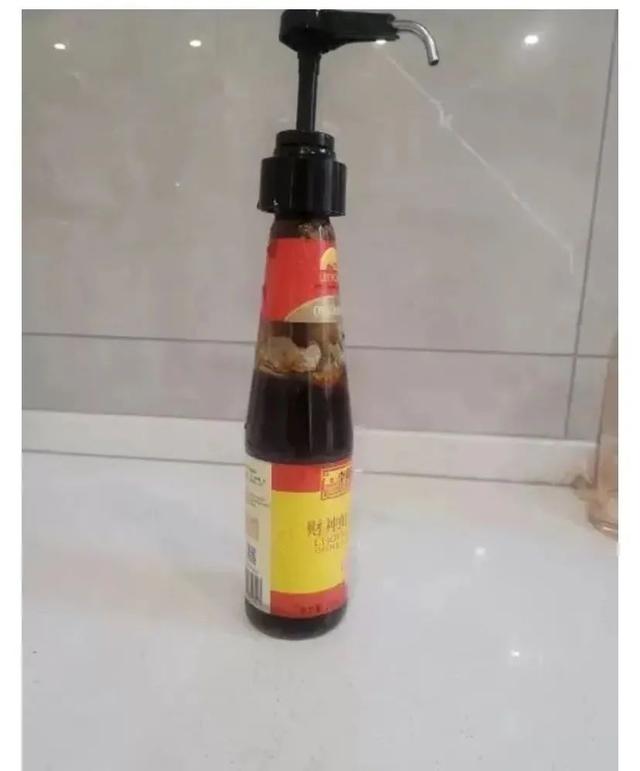 生蚝放冷藏还是冷冻，《开壳的生蚝应该放在冷藏还是冷冻》