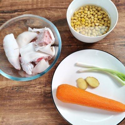 猪脚汤的做法，清炖猪脚怎么做最好吃（鲜香浓郁”－黄豆猪蹄汤）